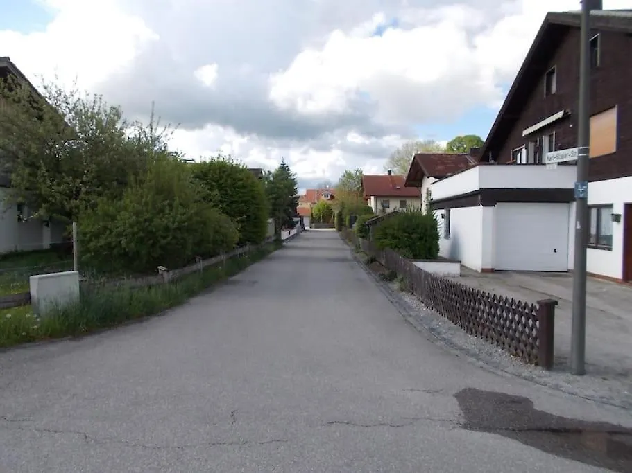 Appartamento Xxl Apartment, 10 Beds, 4 Sleep-Rooms, 140Qm, 2 Wc, 2 Shower && Bruckmühl Germania