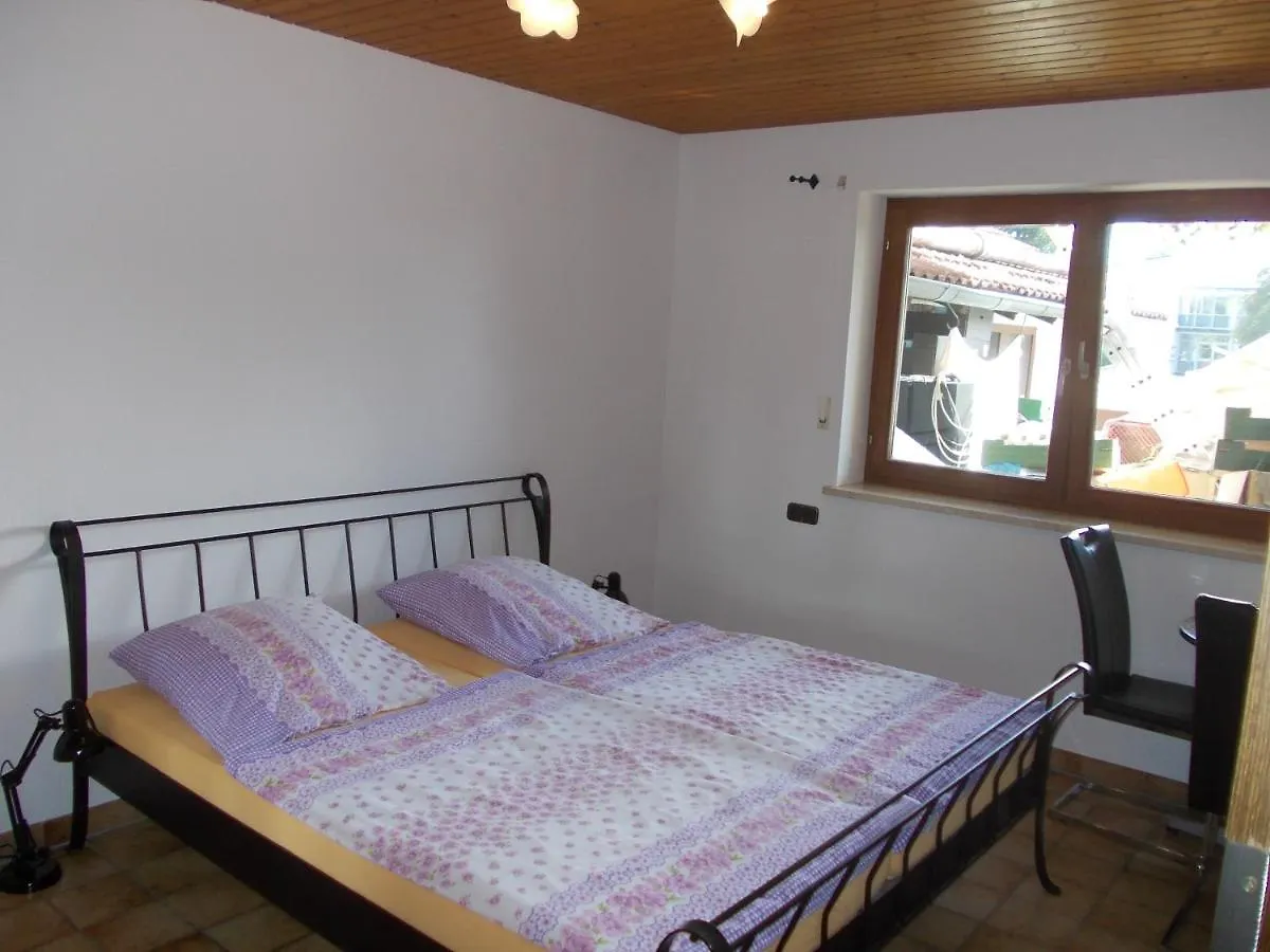 Xxl Apartment, 10 Beds, 4 Sleep-Rooms, 140Qm, 2 Wc, 2 Shower && Bruckmühl