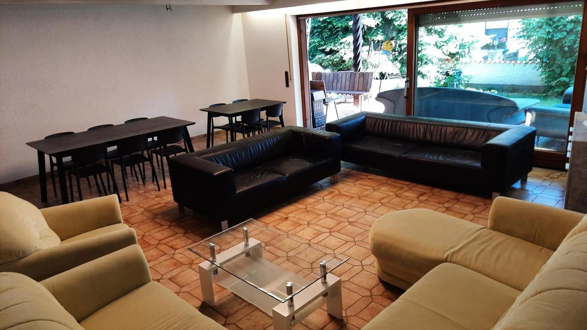 Xxl Apartment, 10 Beds, 4 Sleep-Rooms, 140Qm, 2 Wc, 2 Shower && Bruckmühl